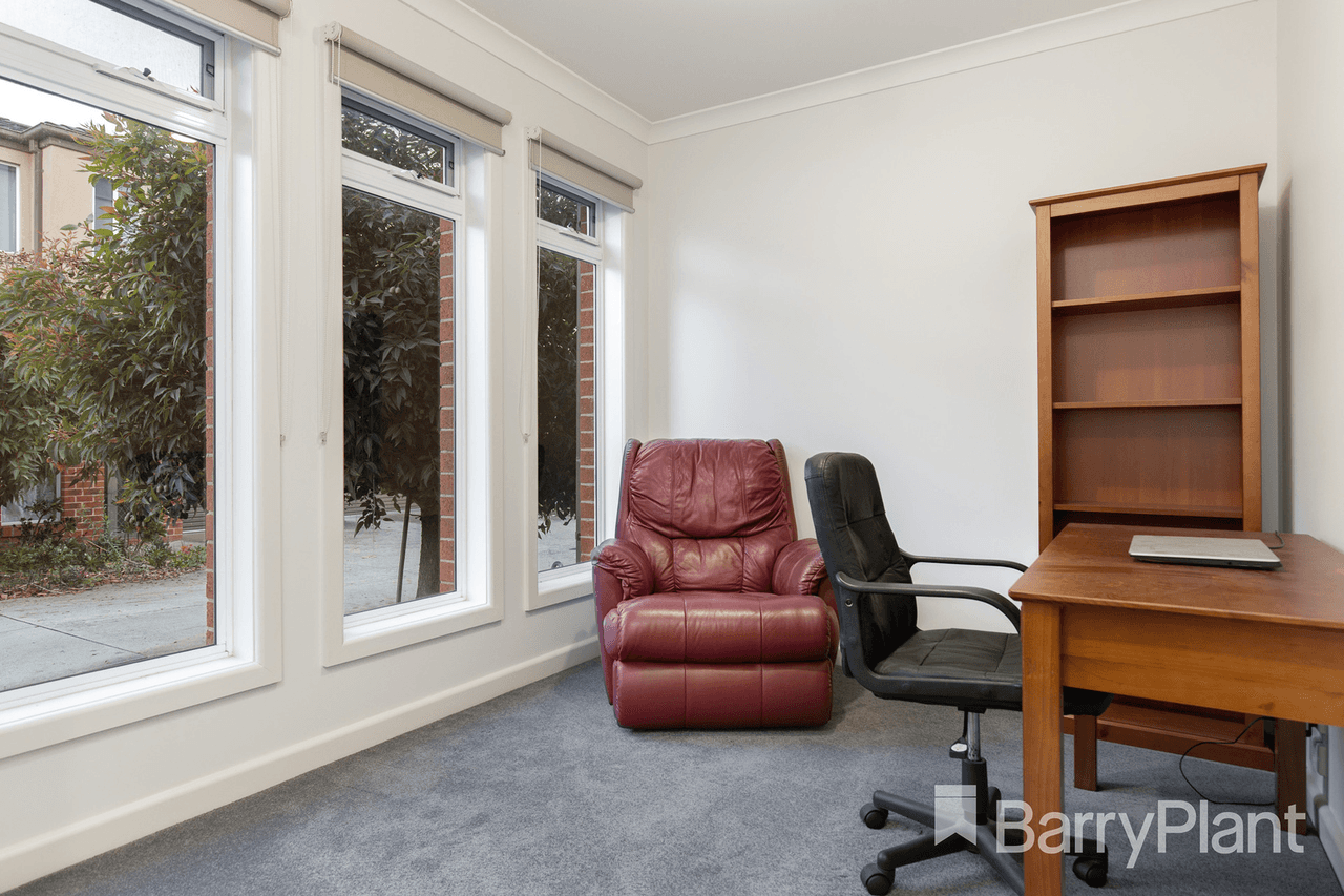 3/4 Young Road, Hallam, VIC 3803