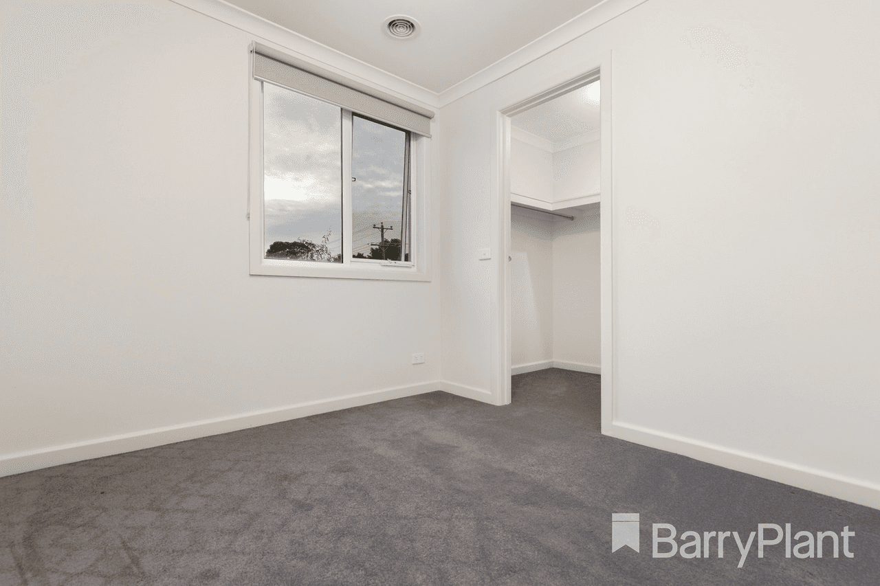 3/4 Young Road, Hallam, VIC 3803