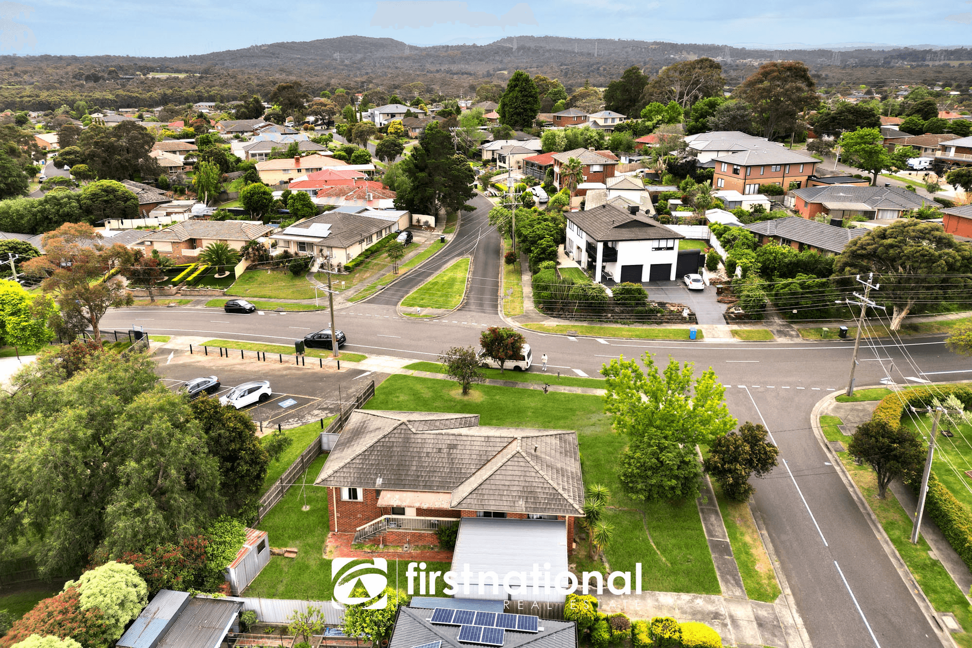 12 Essex Park Drive, Endeavour Hills, VIC 3802