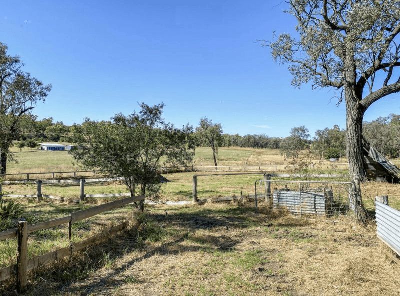 5 Hotel Lane, Coolatai, NSW 2402