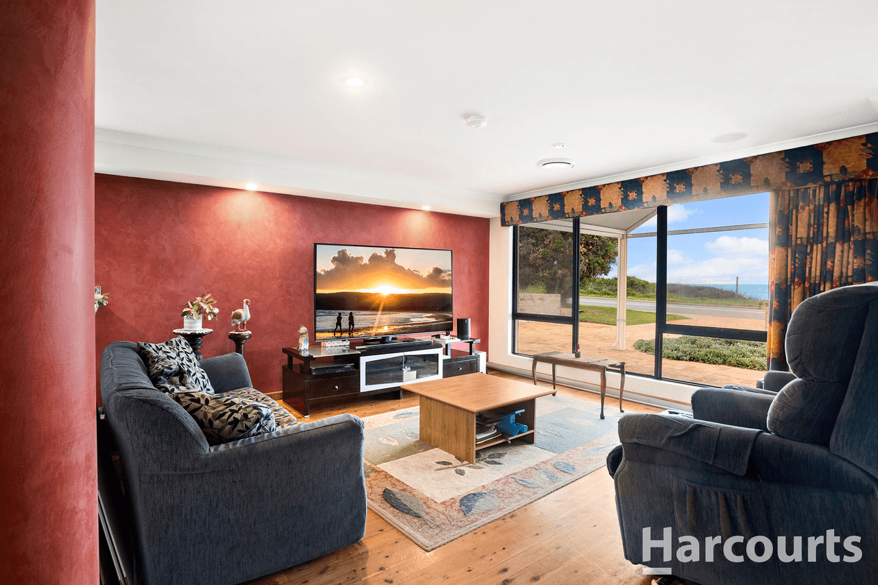 31 Halls Head Parade, HALLS HEAD, WA 6210