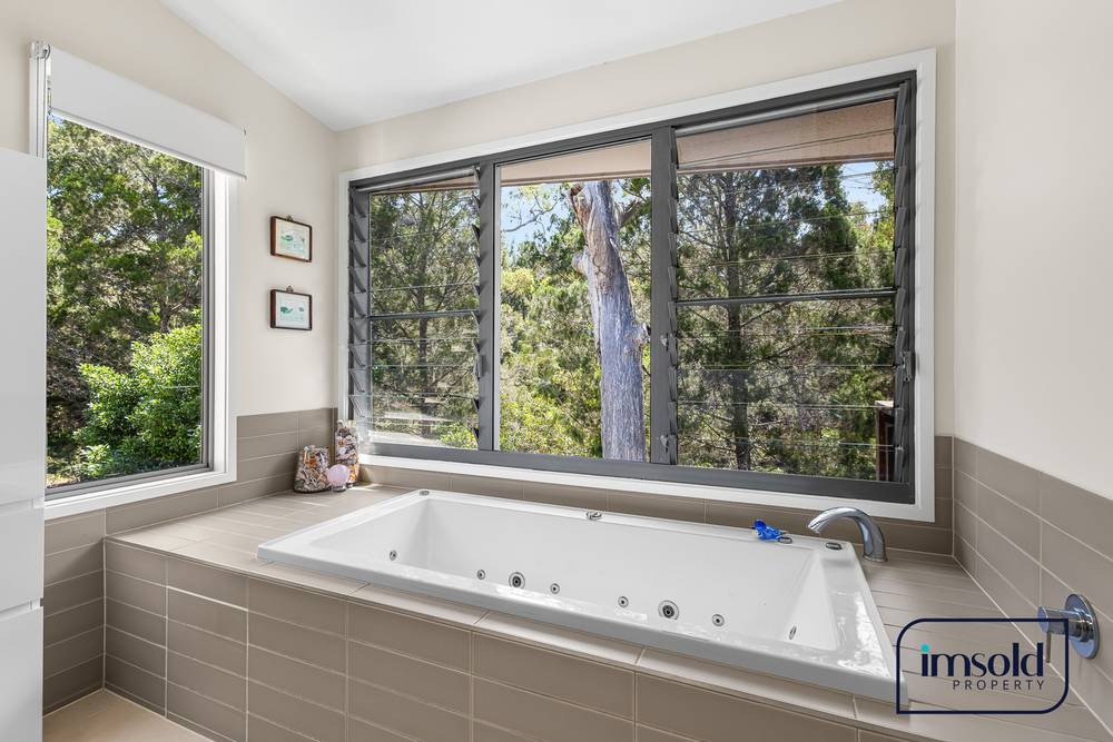 4/90 Beach Road, Noosa North Shore, QLD 4565