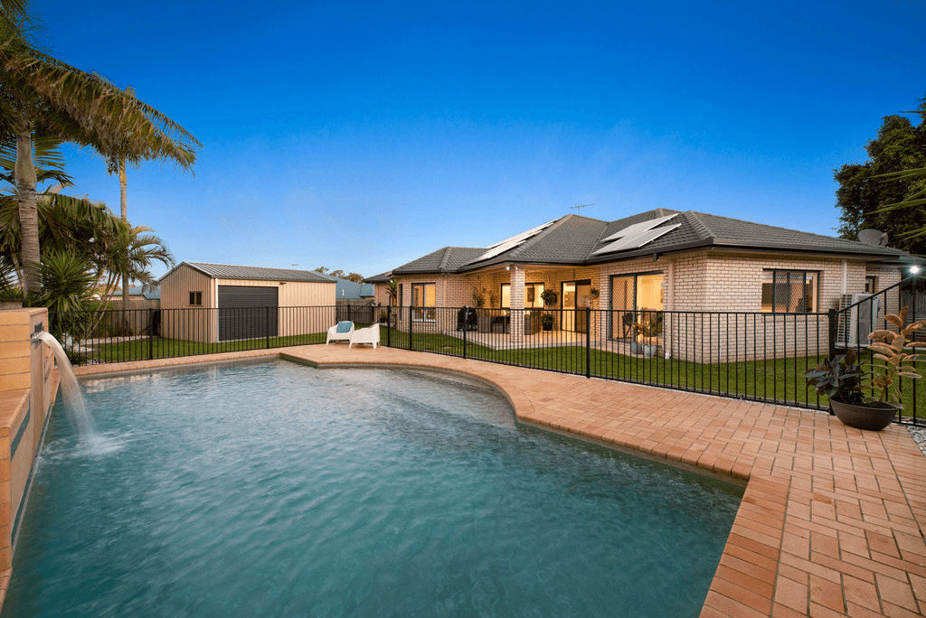 17 Franbridge Place, VICTORIA POINT, QLD 4165