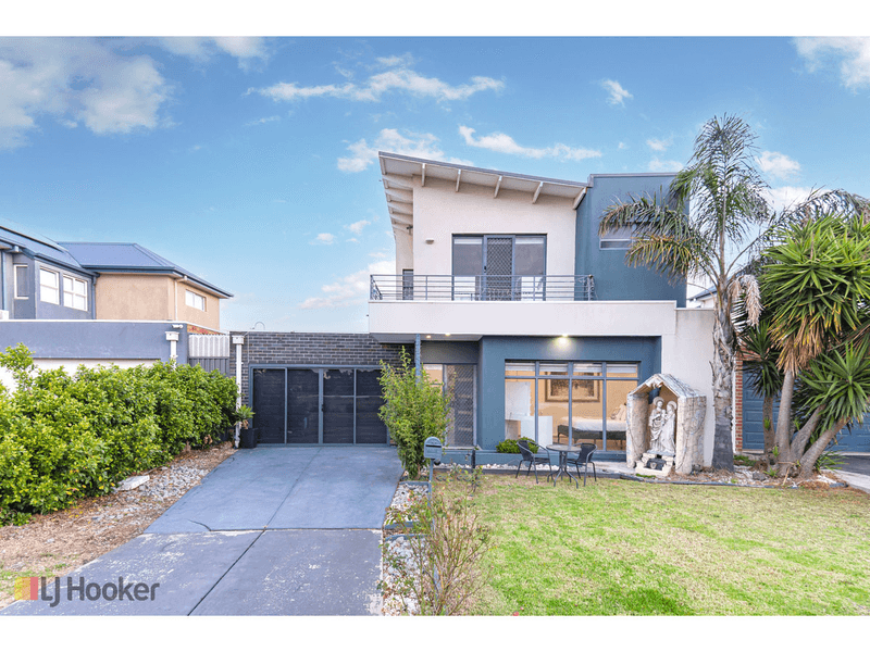 12 Wintersun Court, ROXBURGH PARK, VIC 3064