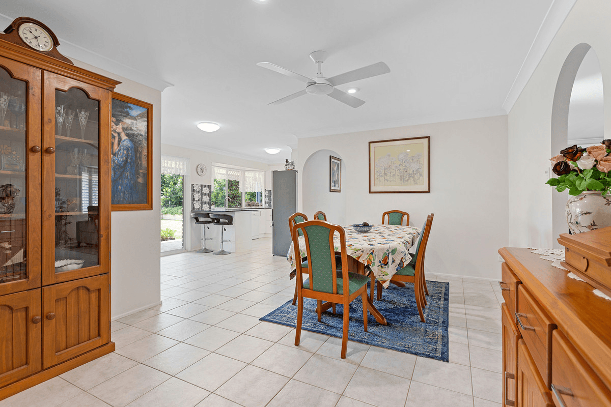 16 Chatsworth Circuit, CAPALABA, QLD 4157