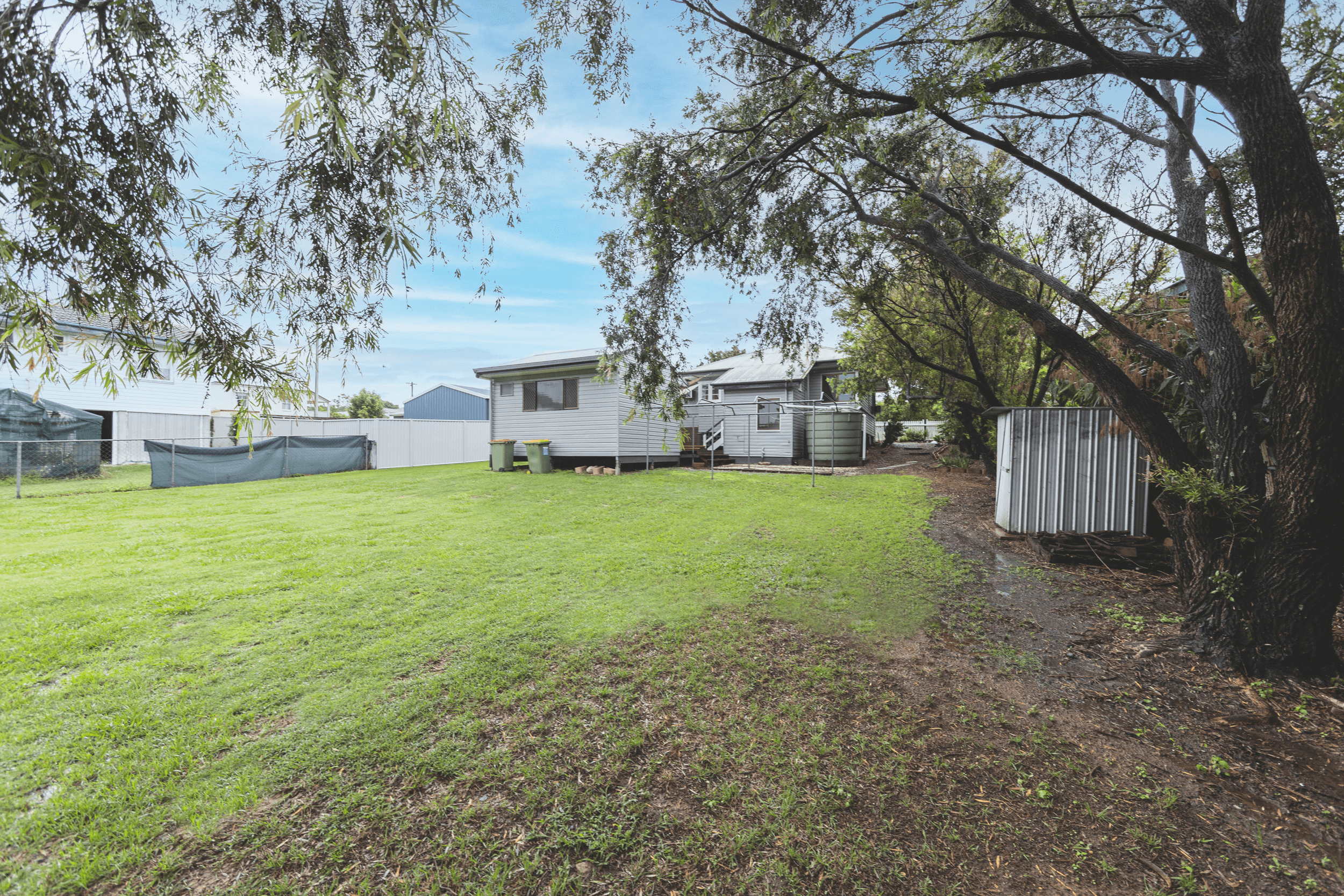 40 LUSITANIA STREET, NEWTOWN, QLD 4305