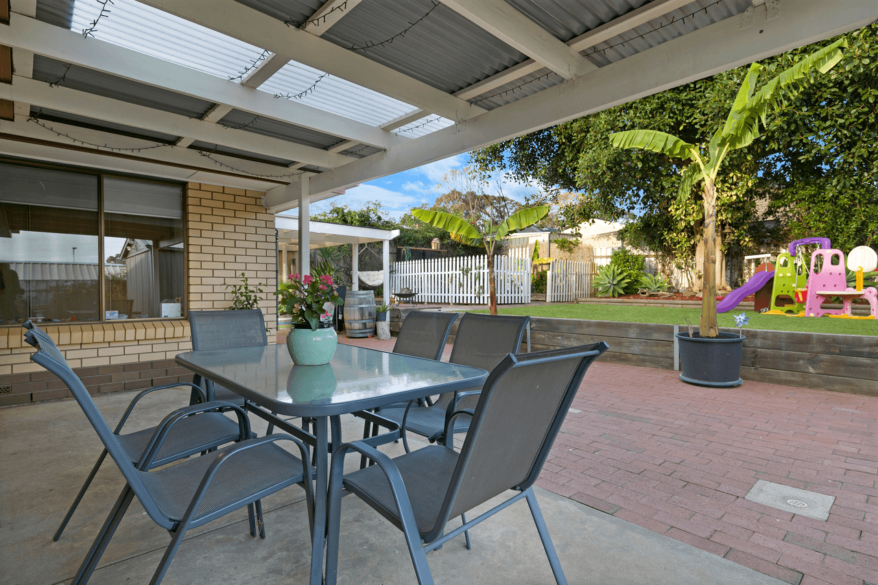 8 Homestead Drive, HILLBANK, SA 5112