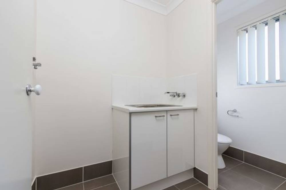 30 6 CLEARWATER STREET, BETHANIA, QLD 4205