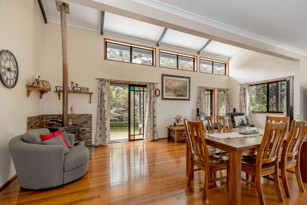 11 Cayambe Court, TAMBORINE MOUNTAIN, QLD 4272