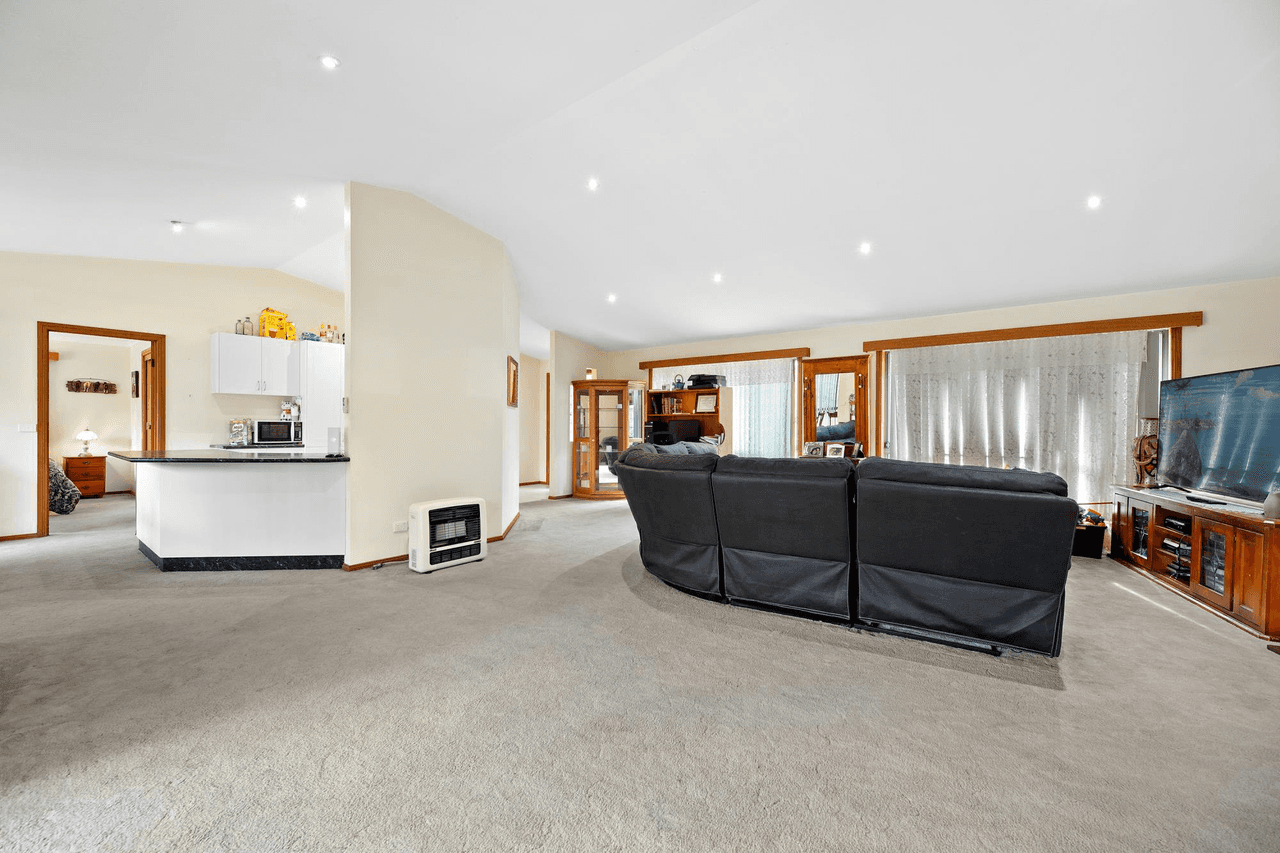 8 George Place, DALMENY, NSW 2546