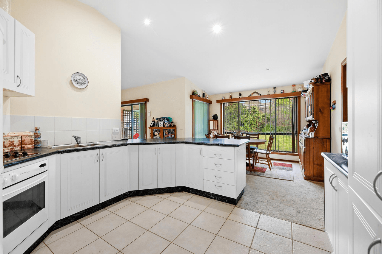 8 George Place, DALMENY, NSW 2546