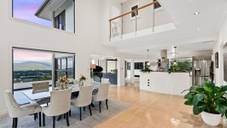 8 The Peak Road, Brinsmead, QLD 4870