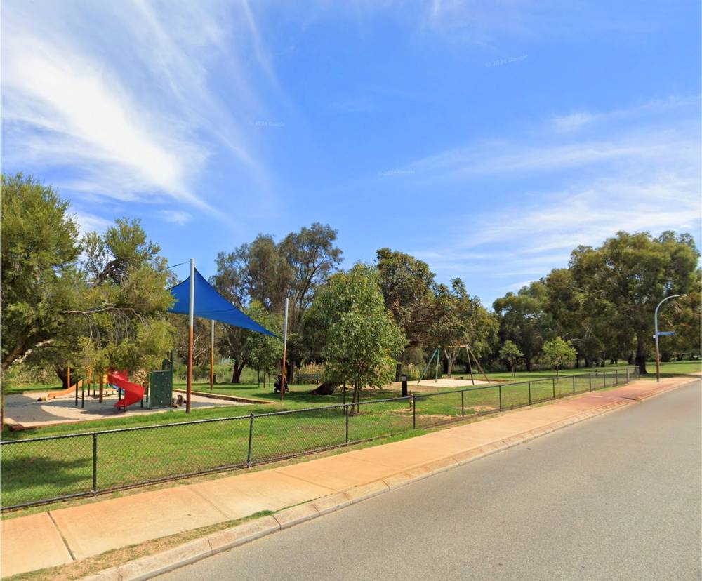 4 Exmouth Vista, Gwelup, WA 6018