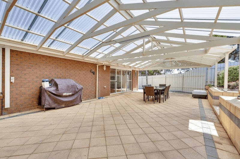 2 Madge Court, Woodcroft, SA 5162