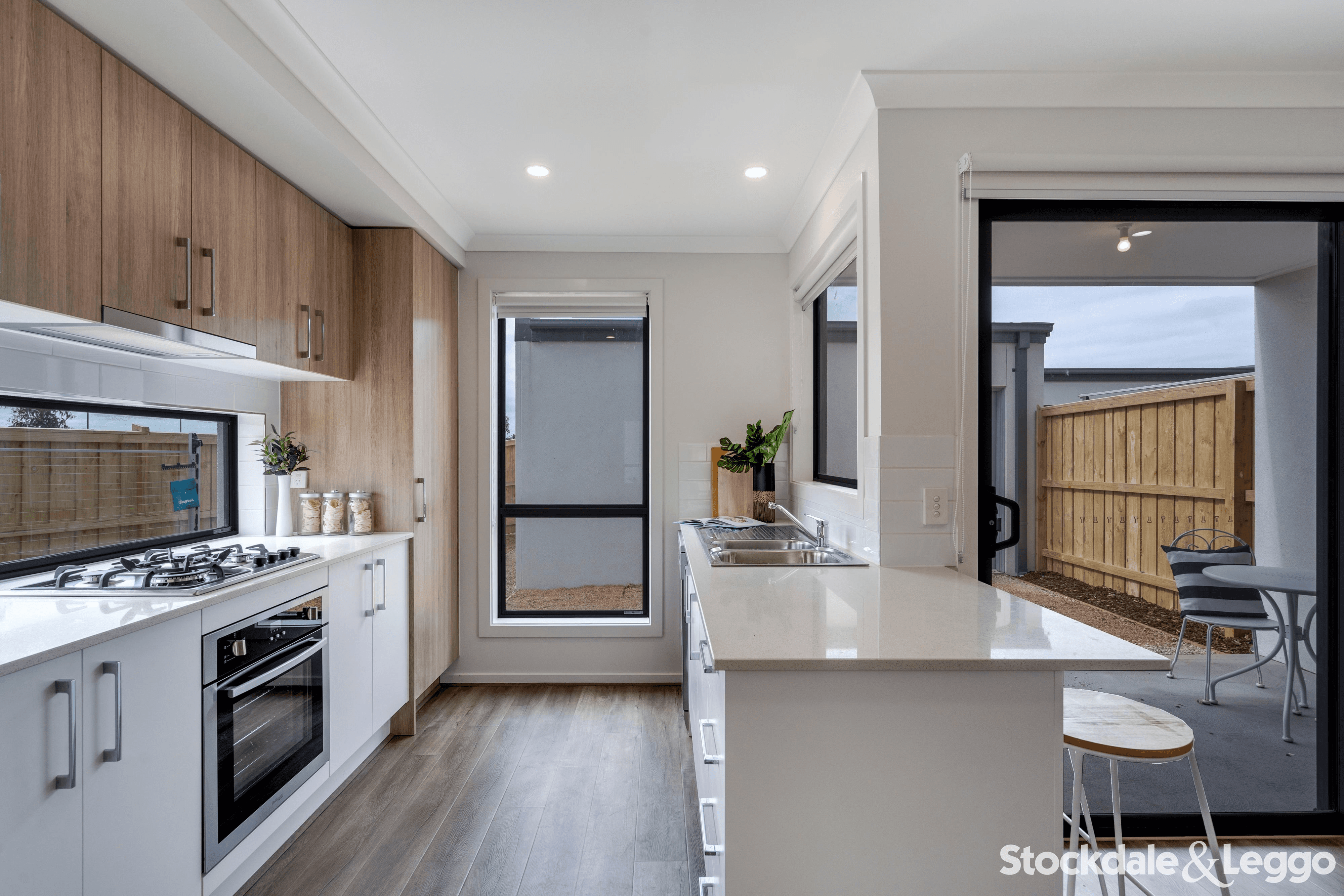 4 Dawson Street, THORNHILL PARK, VIC 3335