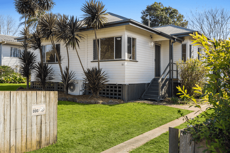11 Dunkley Street, SOUTH TOOWOOMBA, QLD 4350