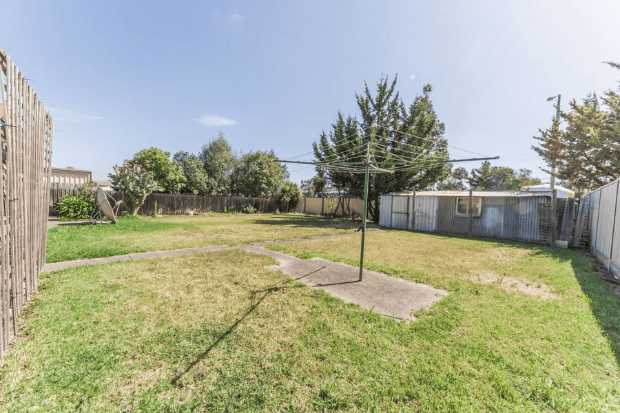 41 Trethowan Avenue, MELTON WEST, VIC 3337