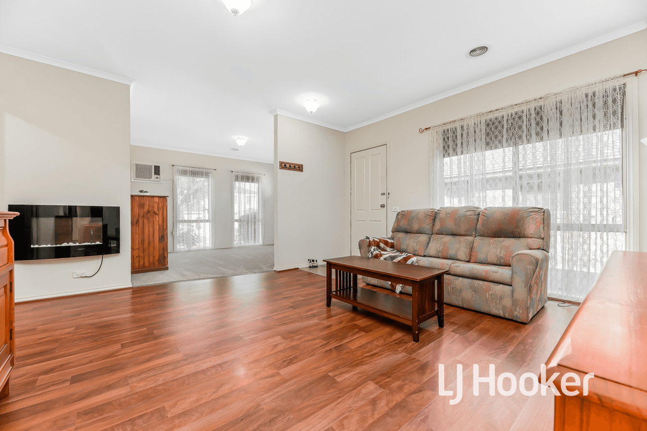 6/27-29 Rogers Street, PAKENHAM, VIC 3810