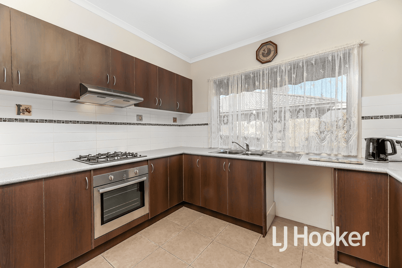 6/27-29 Rogers Street, PAKENHAM, VIC 3810