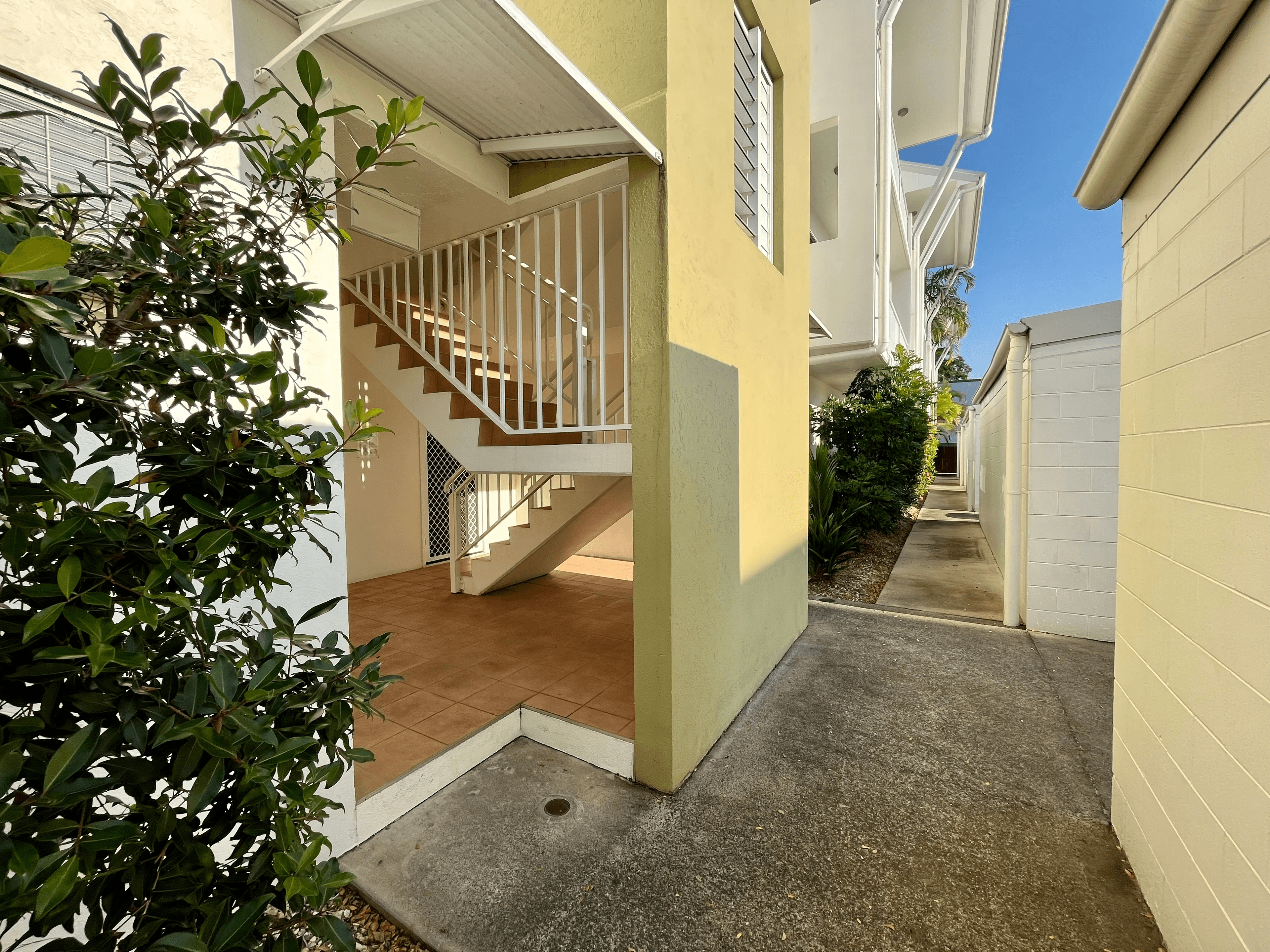 24/44-50 Pease Street, Manoora, QLD 4870