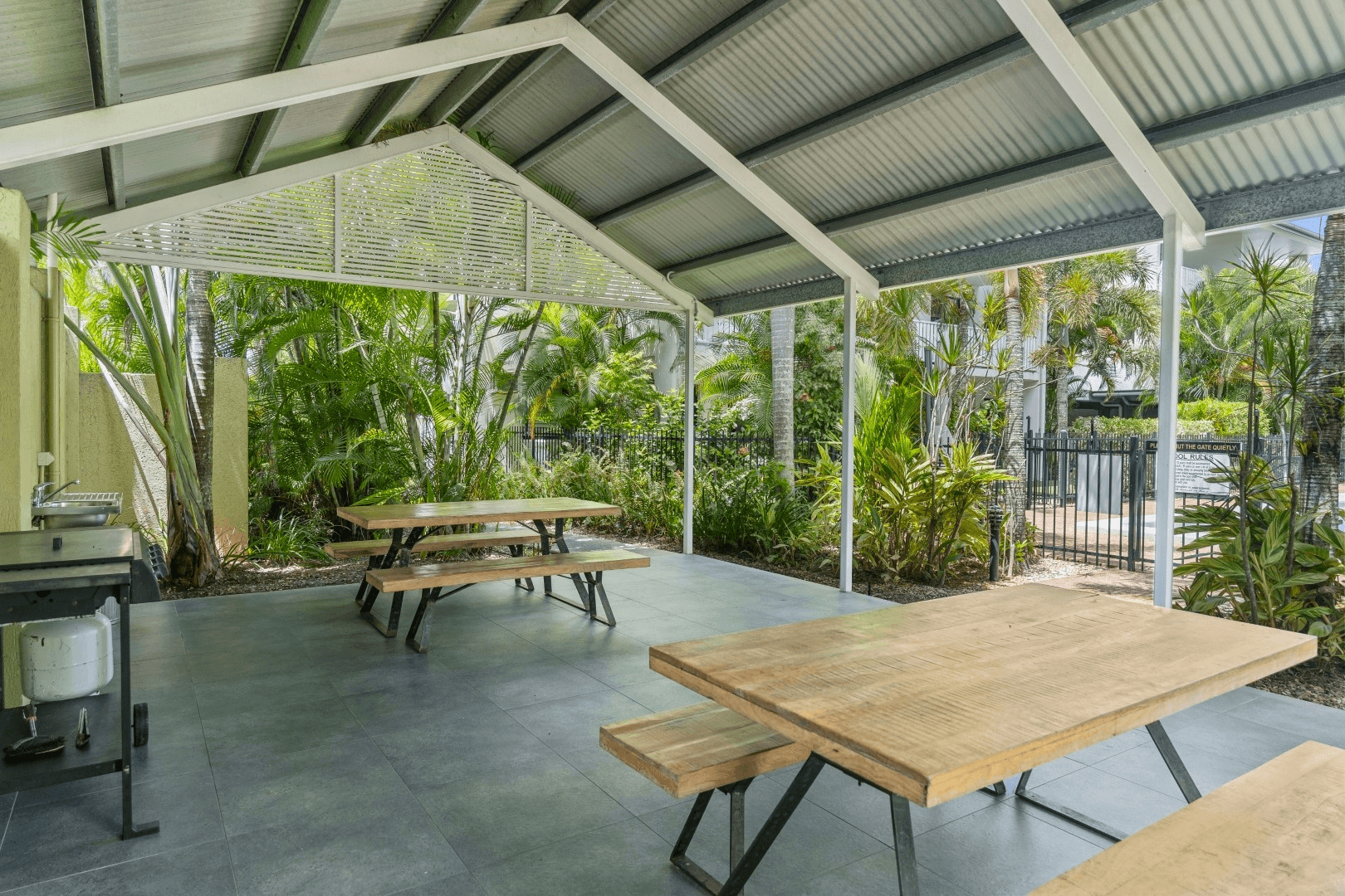 24/44-50 Pease Street, Manoora, QLD 4870