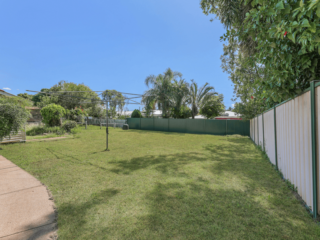 13 Law Street, BUNDAMBA, QLD 4304