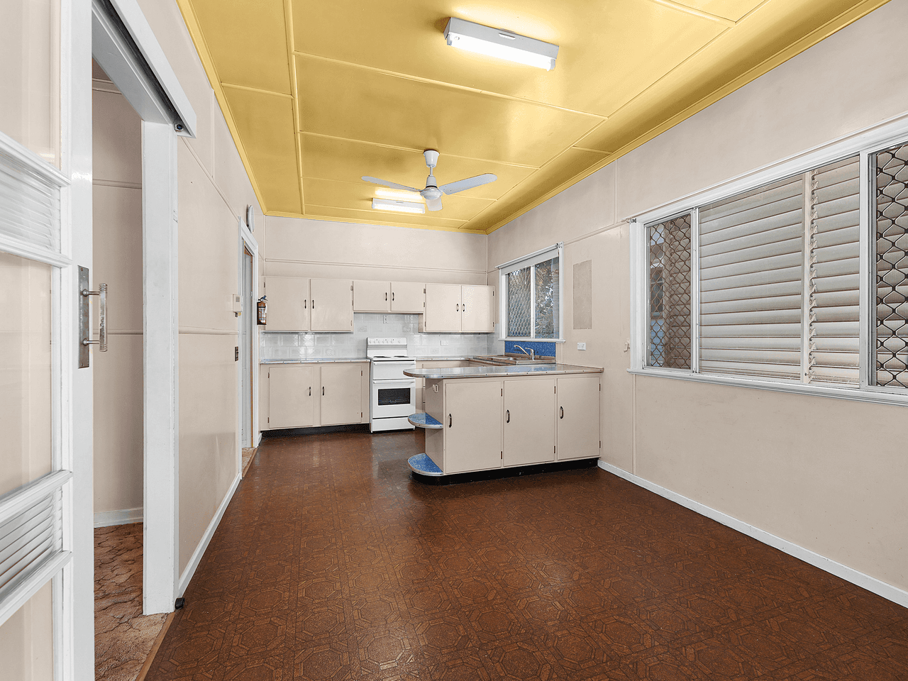 13 Law Street, BUNDAMBA, QLD 4304