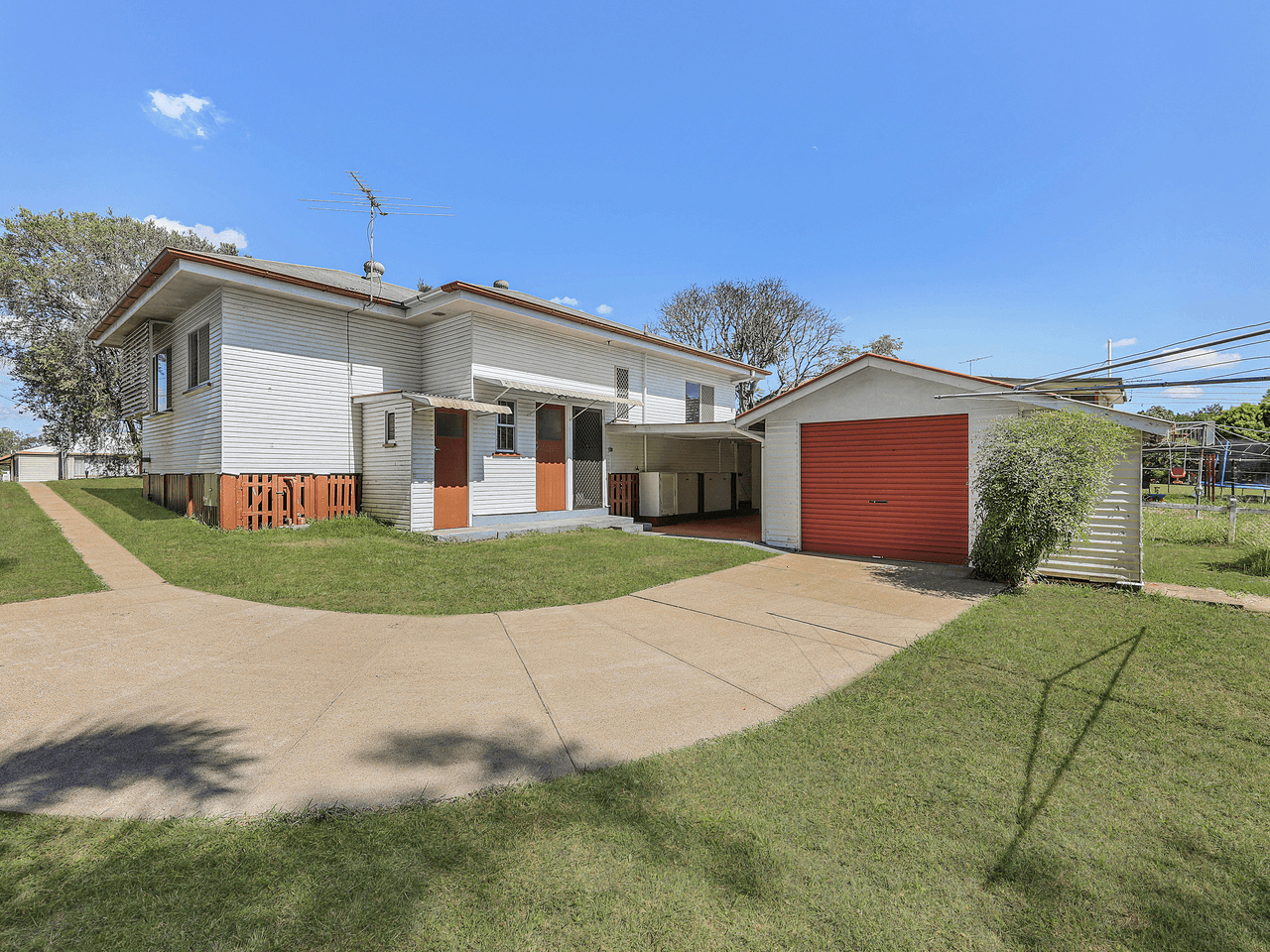 13 Law Street, BUNDAMBA, QLD 4304