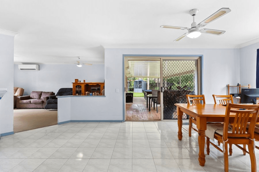 37 Cathedral Avenue, MOLENDINAR, QLD 4214