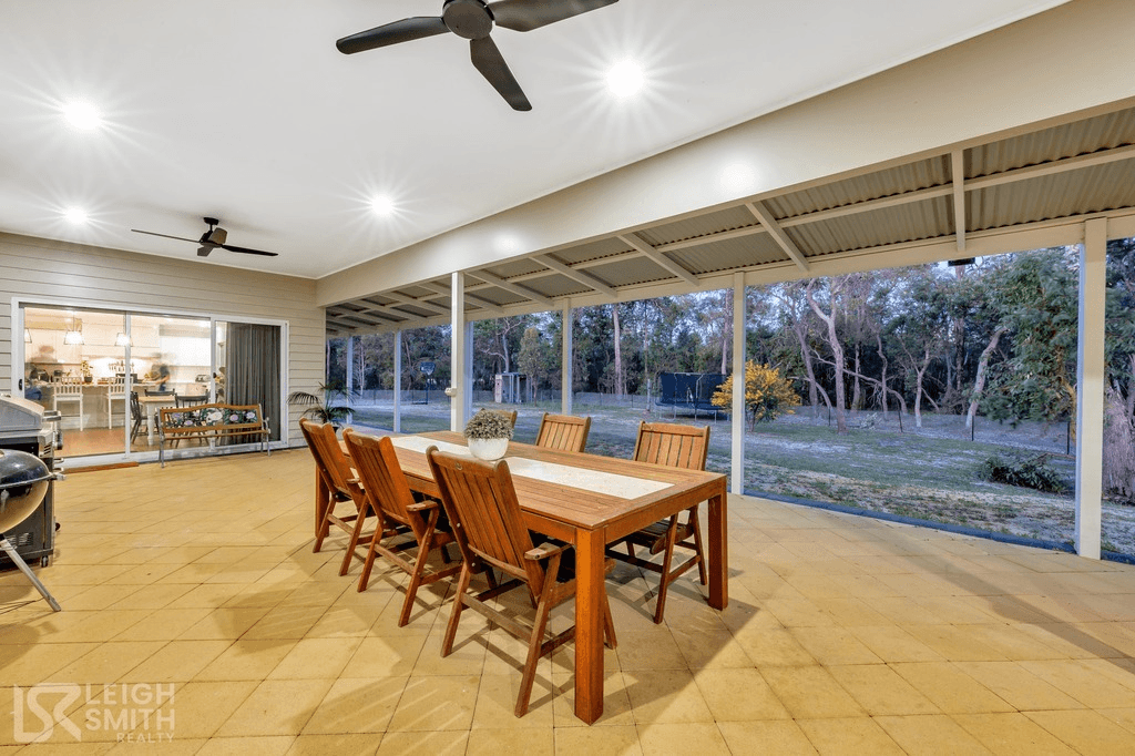 911 Southern Estuary Road, Lake Clifton, WA 6215