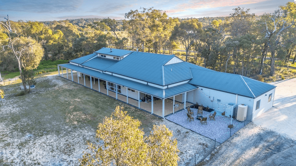 911 Southern Estuary Road, Lake Clifton, WA 6215