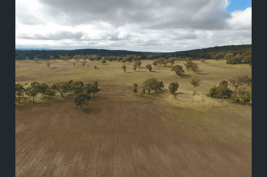 2E Hines Lane,, MOUNT EGERTON, VIC 3352