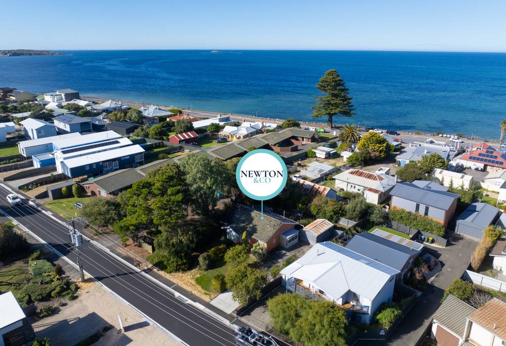16 Giles St, Encounter Bay, SA 5211