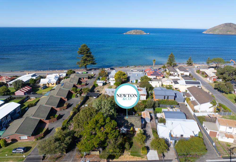 16 Giles St, Encounter Bay, SA 5211