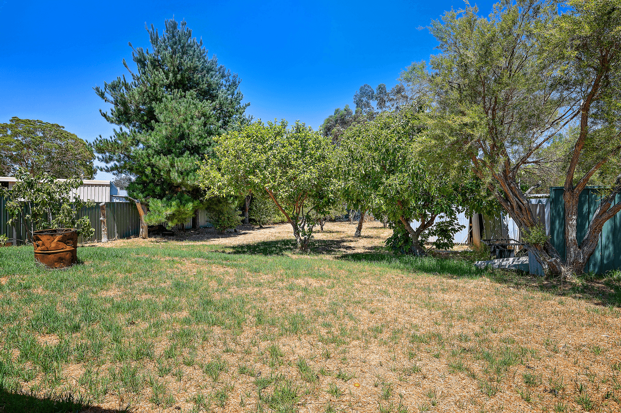 10A Hutton Road, Capel, WA 6271