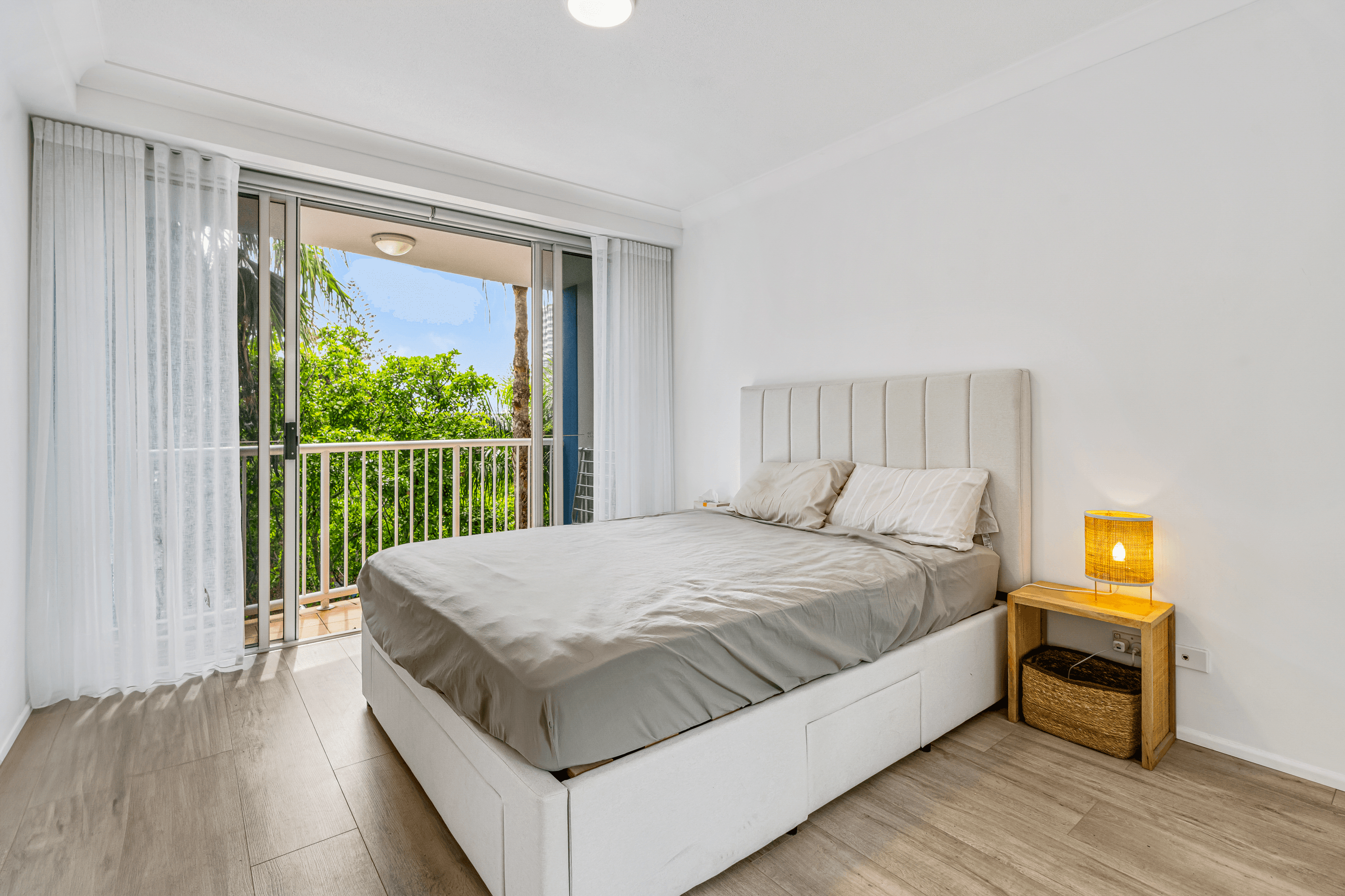 2025/2633 Gold Coast Highway, BROADBEACH, QLD 4218