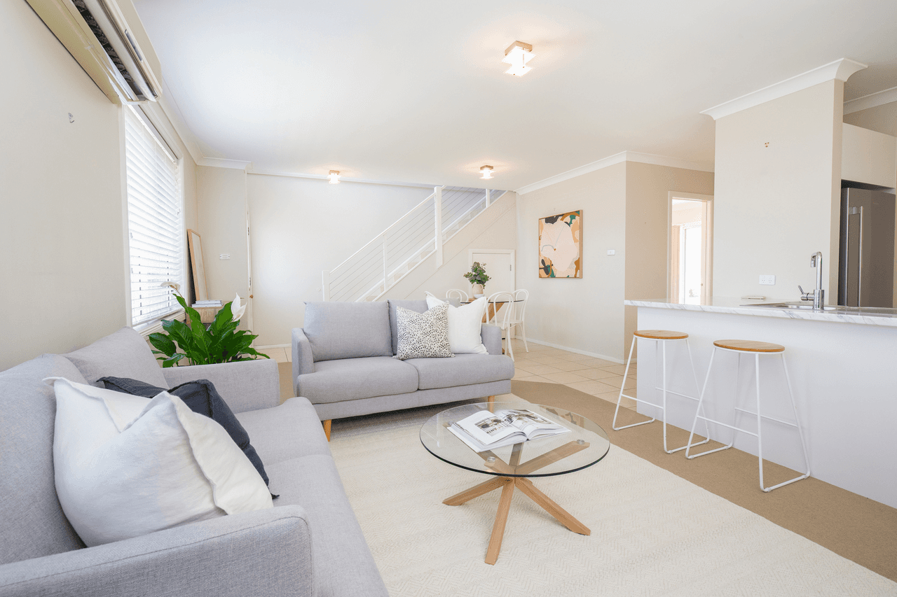 1/28 Churchill Circuit, HAMILTON SOUTH, NSW 2303