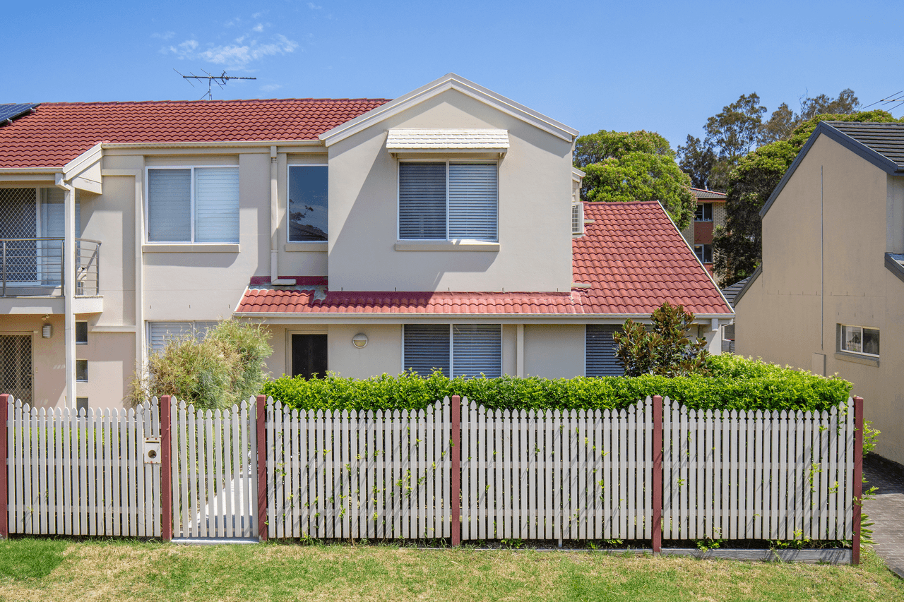 1/28 Churchill Circuit, HAMILTON SOUTH, NSW 2303