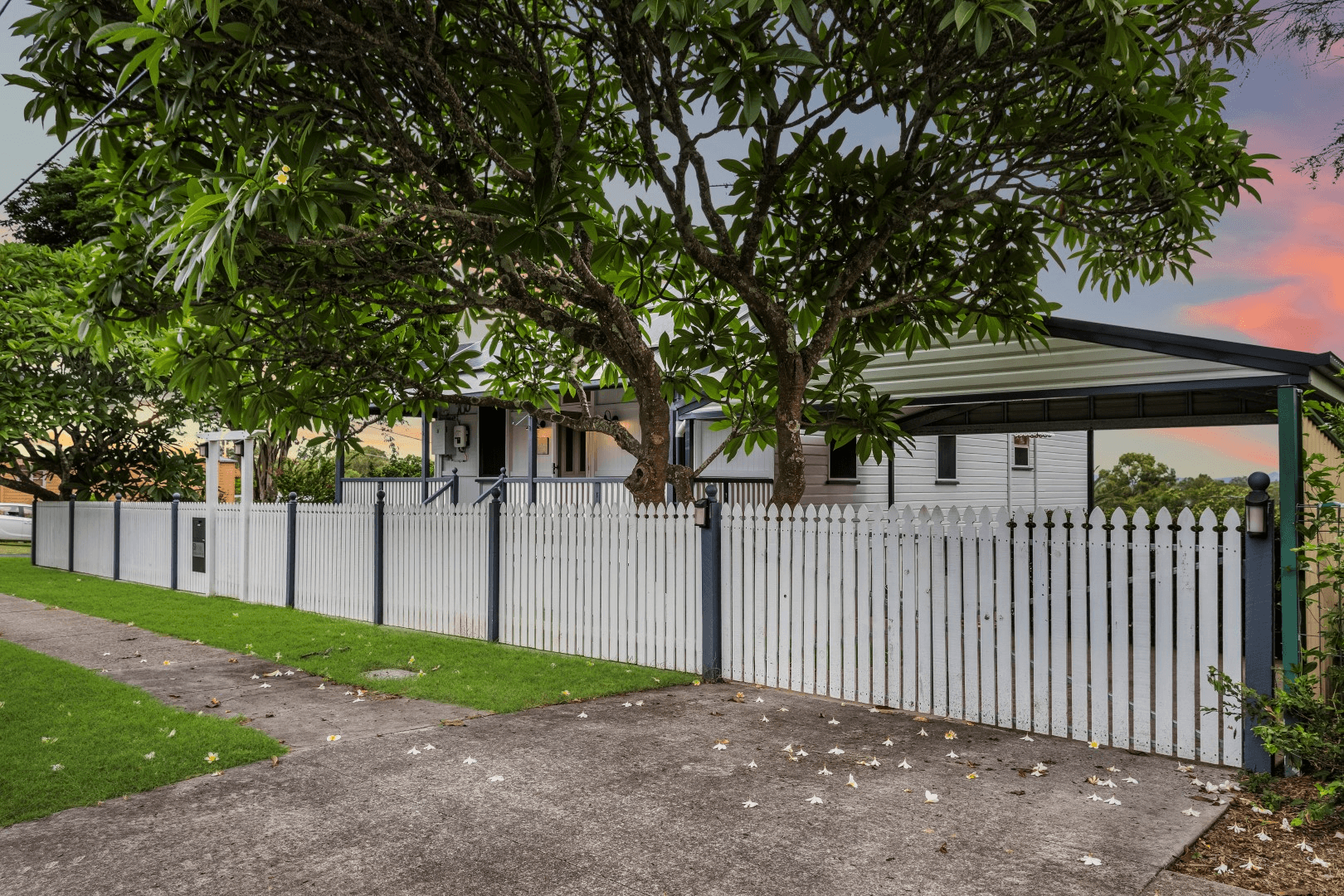 51 Holdsworth Road, NORTH IPSWICH, QLD 4305