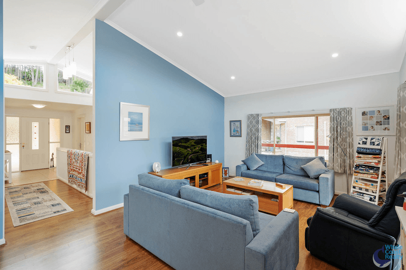 29 Fishermans Crescent, NORTH NAROOMA, NSW 2546