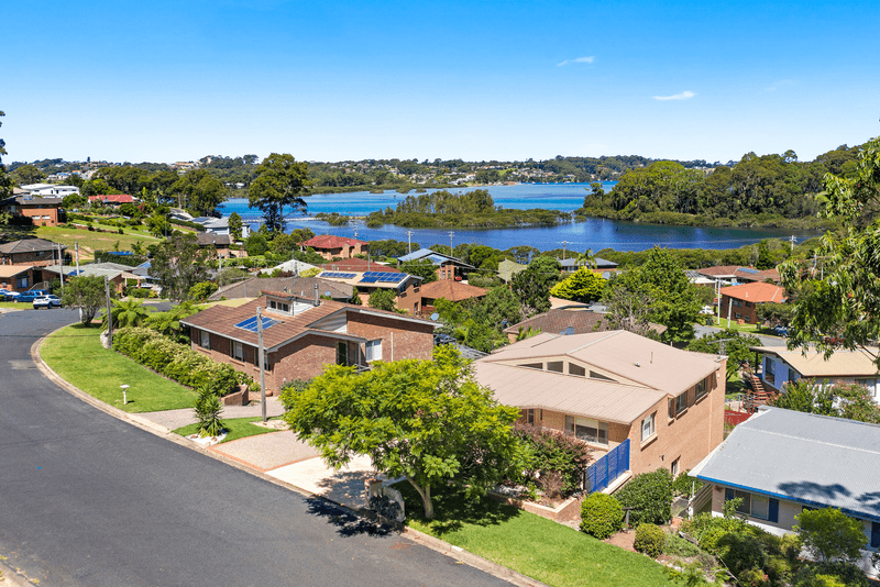 29 Fishermans Crescent, NORTH NAROOMA, NSW 2546