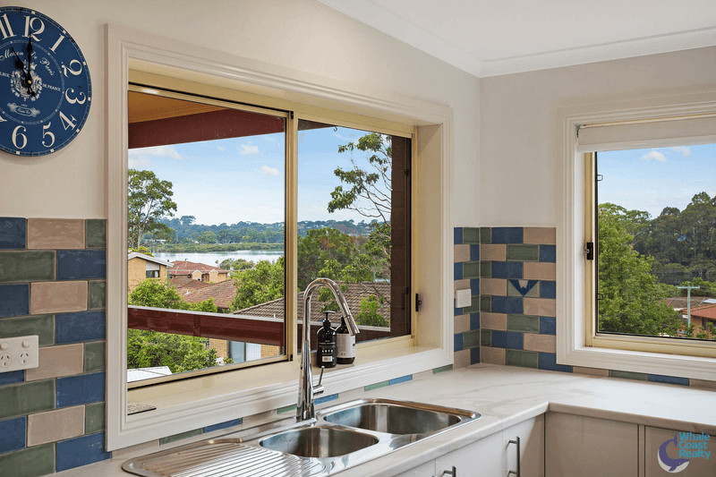 29 Fishermans Crescent, NORTH NAROOMA, NSW 2546