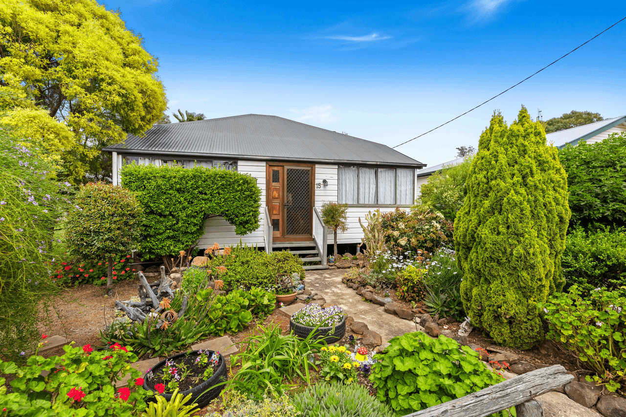 15 Donely Street, OAKEY, QLD 4401