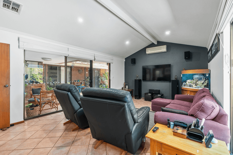 34 Benbullen Boulevard, KINGSLEY, WA 6026