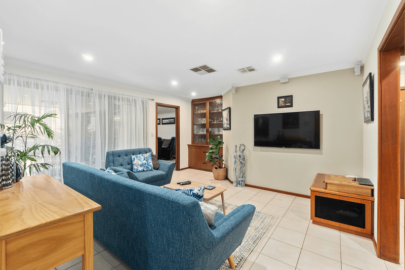 34 Benbullen Boulevard, KINGSLEY, WA 6026