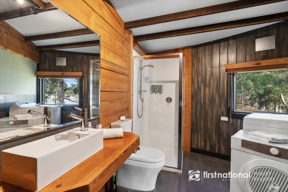 215 Lighthouse Road, SOUTH BRUNY, TAS 7150