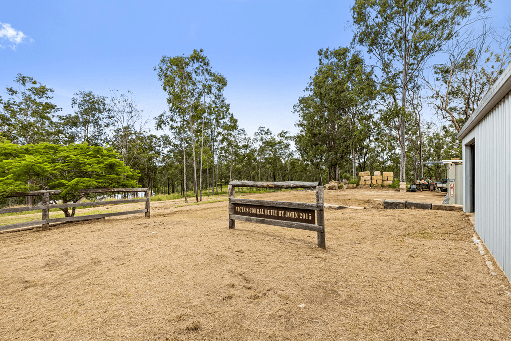 129  KOREELAH Street, UPPER LOCKYER, QLD 4352