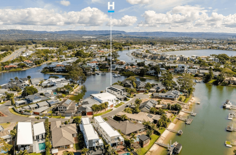 1/10 Nootka Court, BROADBEACH WATERS, QLD 4218