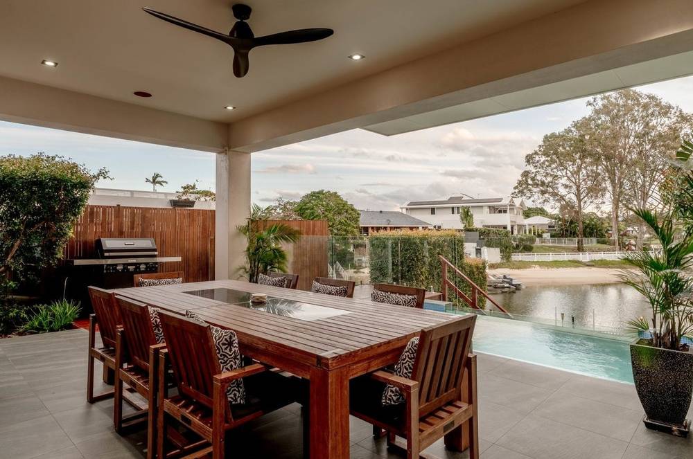 1/10 Nootka Court, BROADBEACH WATERS, QLD 4218