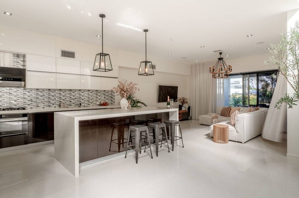 1/10 Nootka Court, BROADBEACH WATERS, QLD 4218